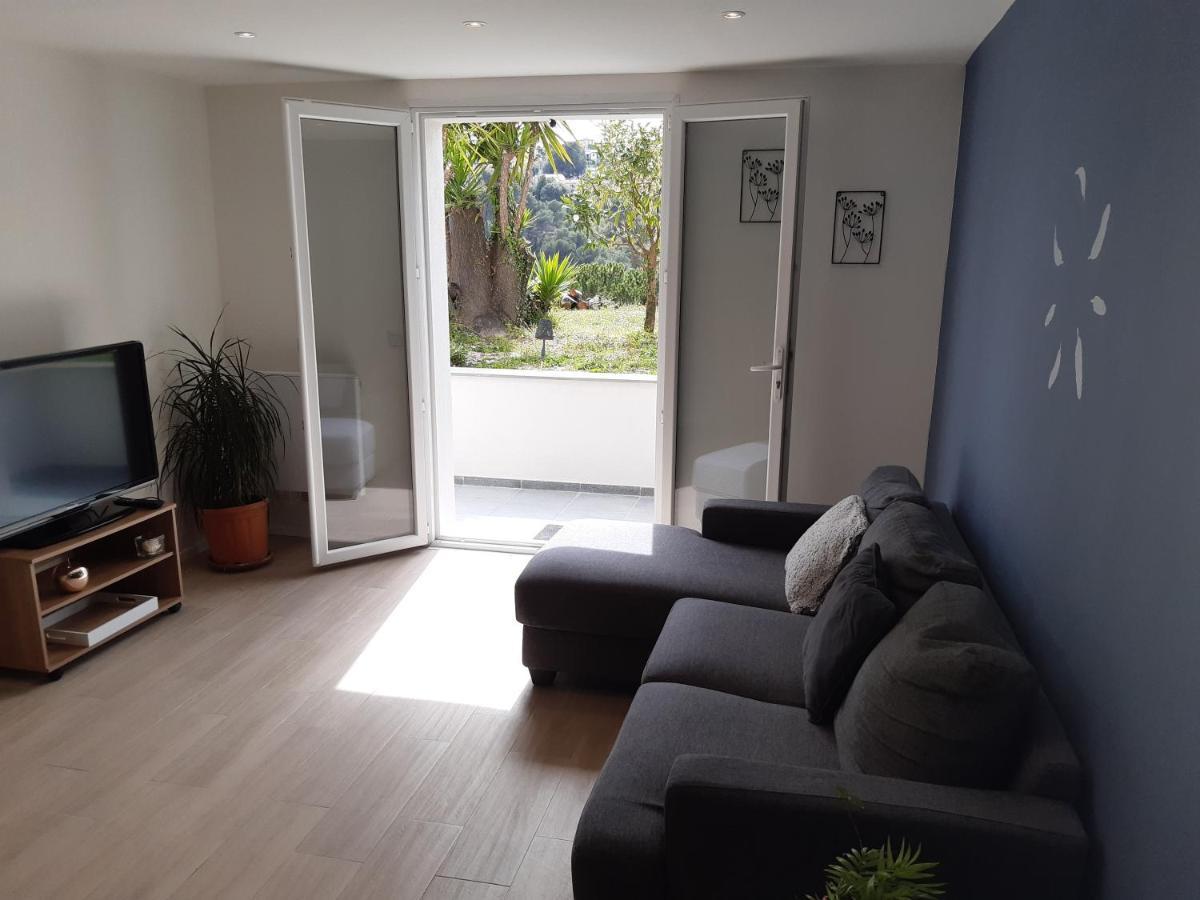 Appartement 3 Pieces Dans Villa Individuelle Falicon Eksteriør billede