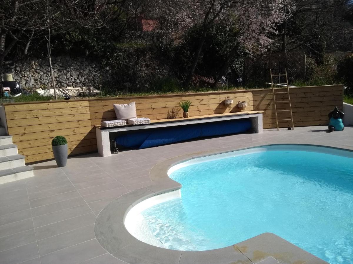 Appartement 3 Pieces Dans Villa Individuelle Falicon Eksteriør billede
